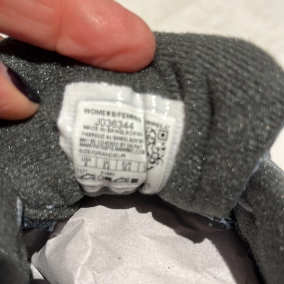 NWOT Women’s MERRELL MOAB 2 VENTILATOR HIKING SNEAKER SIZE 8 - Picture 8 of 8